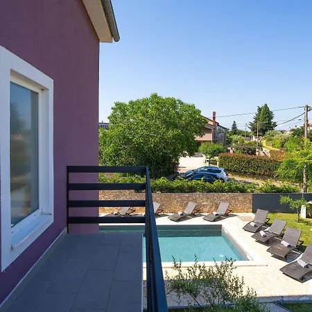 Haustierfreundliche Mit Privatpool, Panoramablick Und Freien Eintritt Ins Lanterna Tatil Evi *
