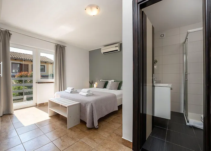 度假居 Haustierfreundliche Mit Privatpool, Panoramablick Und Freien Eintritt Ins Lanterna