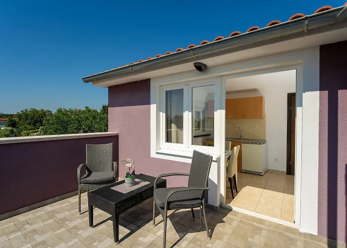 Haustierfreundliche Mit Privatpool, Panoramablick Und Freien Eintritt Ins Lanterna 度假居
