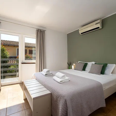 Vakantiehuis Haustierfreundliche Mit Privatpool, Panoramablick Und Freien Eintritt Ins Lanterna *