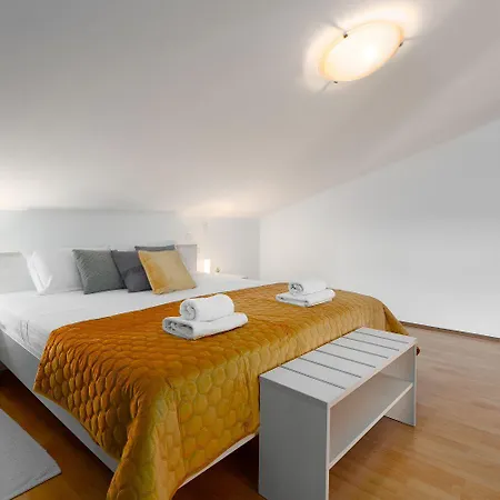 Dom wakacyjny Haustierfreundliche Mit Privatpool, Panoramablick Und Freien Eintritt Ins Lanterna *